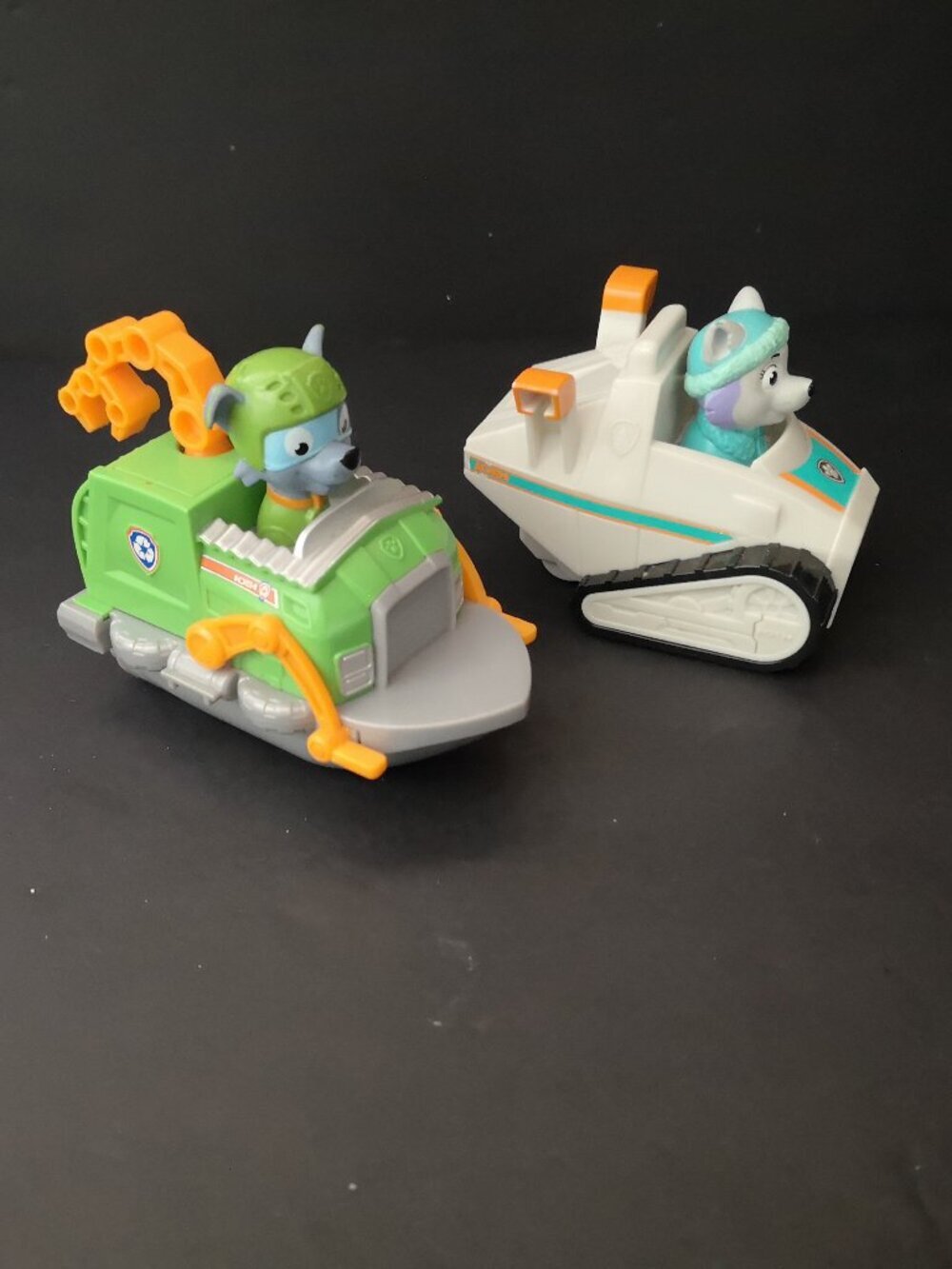 Paw Patrol Collection of 2 Small Everest Snowplow Racer & Rocky's Green Tugboat